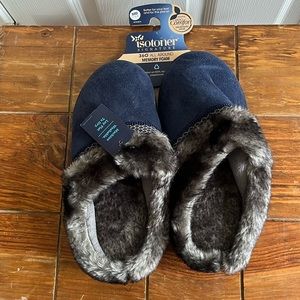 Isotoner signature 360 all-around memory foam NWT